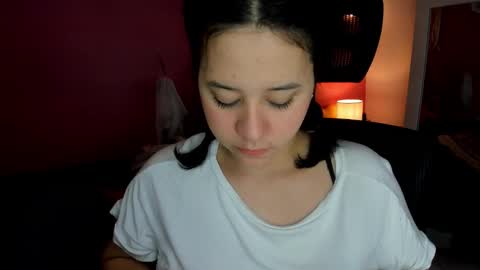 Snapshot of agnes_21 chatting on 6, 10, 2025 ines online show from 6, 10, 2025