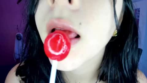 Snapshot of agnes_21 chatting on 9, 10, 2025 ines online show from 9, 10, 2025