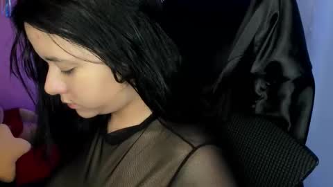 Snapshot of agnes_21 chatting on 23, 10, 2025 ines online show from 23, 10, 2025