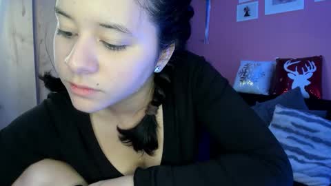 Snapshot of agnes_21 chatting on 24, 11, 2025 ines online show from 24, 11, 2025