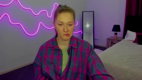 Snapshot of agnesarden chatting on 10, 3, 2025 AgnesArden online show from 10, 3, 2025