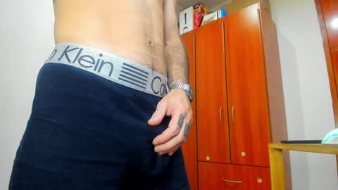 Snapshot of aguslover chatting on 22, 1, 2025 Agustin online show from 22, 1, 2025