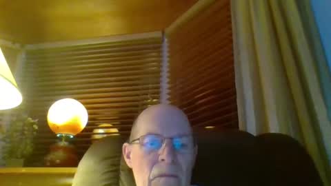 aguynrkfrd online show from 24, 1, 2025