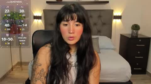 Snapshot of ahinoa_79 chatting on 8, 9, 2025 A H I N O A online show from 8, 9, 2025