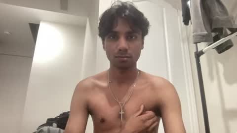 Snapshot of ahmedkhan632131 chatting on 5, 7, 2026 Dylan online show from 5, 7, 2026