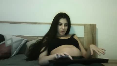 Snapshot of ahotkitty18 chatting on 7, 11, 2025 Selena online show from 7, 11, 2025