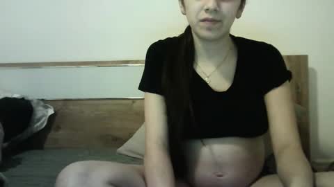 Snapshot of ahotkitty18 chatting on 9, 11, 2025 Selena online show from 9, 11, 2025