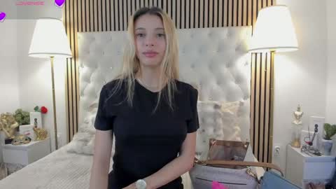 Snapshot of ai_bamby chatting on 7, 6, 2026 Sarah online show from 7, 6, 2026