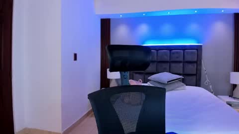 aidajoness online show from 9, 10, 2025