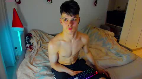 Aiden Sensual online show from 13, 1, 2026