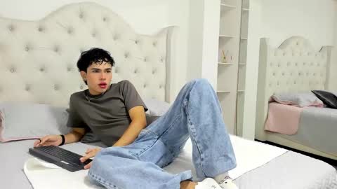 Snapshot of aiiden_15 chatting on 25, 1, 2025 Aiden online show from 25, 1, 2025