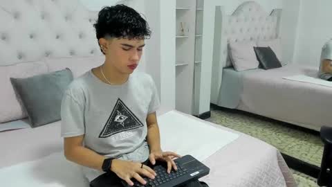 Snapshot of aiiden_15 chatting on 27, 1, 2025 Aiden online show from 27, 1, 2025