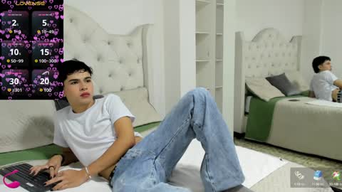 Snapshot of aiiden_15 chatting on 5, 2, 2025 Aiden online show from 5, 2, 2025