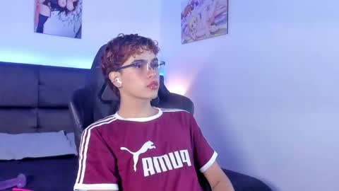 Snapshot of aiiden_15 chatting on 3, 10, 2025 Aiden online show from 3, 10, 2025