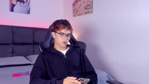 Snapshot of aiiden_15 chatting on 10, 10, 2025 Aiden online show from 10, 10, 2025