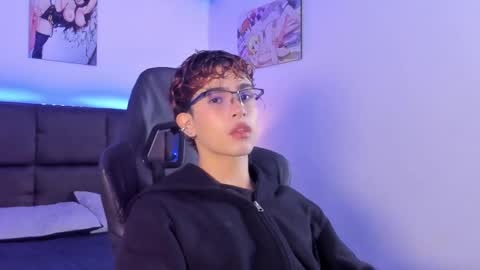 Snapshot of aiiden_15 chatting on 16, 10, 2025 Aiden online show from 16, 10, 2025