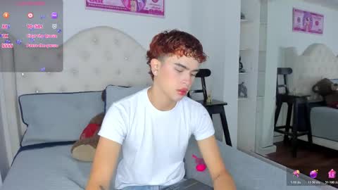 Snapshot of aiiden_15 chatting on 21, 11, 2025 Aiden online show from 21, 11, 2025