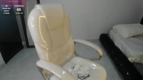 Ailyn online show from 9, 11, 2025