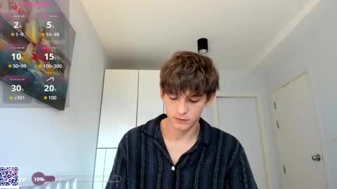 Snapshot of aiko_miracle chatting on 8, 11, 2025 birthday here online show from 8, 11, 2025