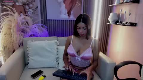 Snapshot of ailee_naughty chatting on 21, 9, 2025 online show from 21, 9, 2025