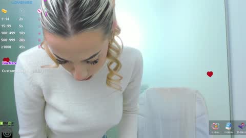 Snapshot of aileen_williams chatting on 28, 11, 2025 Allie online show from 28, 11, 2025