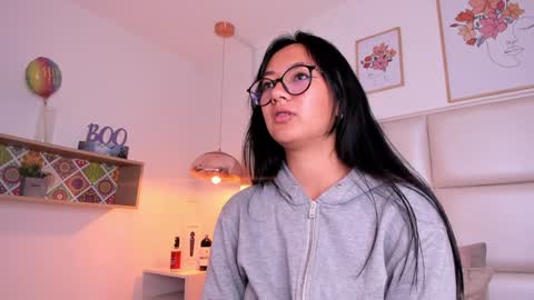 Snapshot of aily_yozuko chatting on 29, 12, 2024 Aily Yozuko online show from 29, 12, 2024