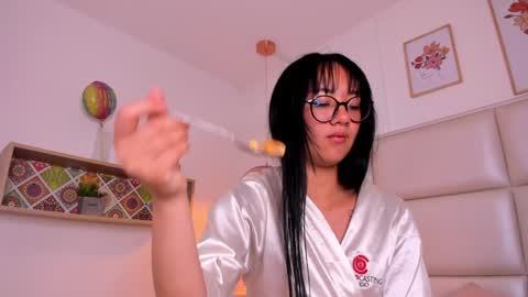 Snapshot of aily_yozuko chatting on 31, 12, 2024 Aily Yozuko online show from 31, 12, 2024