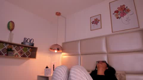 Snapshot of aily_yozuko chatting on 1, 2, 2025 Aily Yozuko online show from 1, 2, 2025