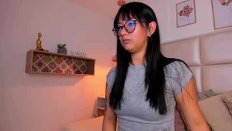 Snapshot of aily_yozuko chatting on 17, 2, 2025 Aily Yozuko online show from 17, 2, 2025