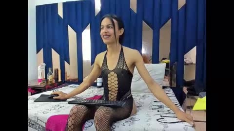 Snapshot of aisha_hotts777 chatting on 10, 10, 2025 Aisha online show from 10, 10, 2025