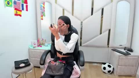 Aisha online show from 13, 7, 2026