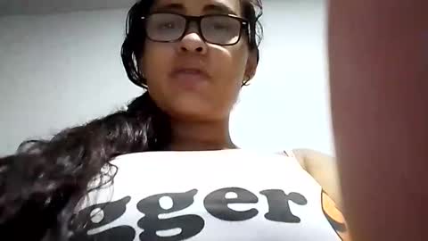 aisha koswell3 online show from 12, 4, 2026