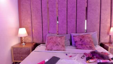 AishaValcazar online show from 4, 3, 2026