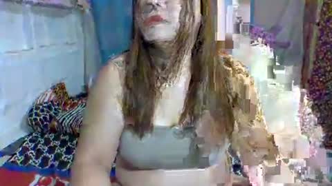 Snapshot of aislahrose chatting on 11, 9, 2025 rosie online show from 11, 9, 2025