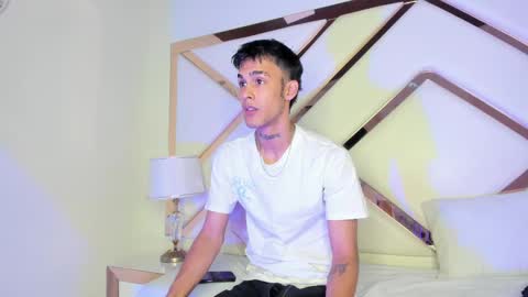 Snapshot of aitana_valverde chatting on 7, 11, 2025 AITANA online show from 7, 11, 2025