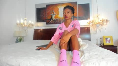 Snapshot of aitanabhele chatting on 21, 11, 2025 Aitana online show from 21, 11, 2025