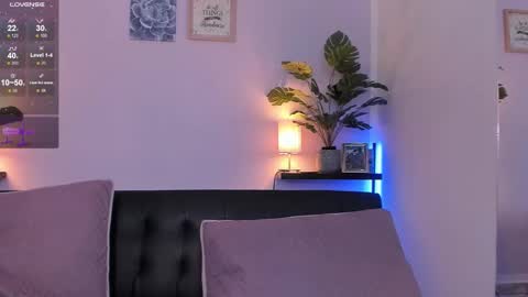 Snapshot of aixa_charless chatting on 12, 1, 2025 Aixa online show from 12, 1, 2025