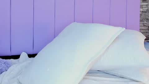   online show from 17, 2, 2025