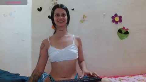 Snapshot of akasha011 chatting on 29, 11, 2025 akasha online show from 29, 11, 2025