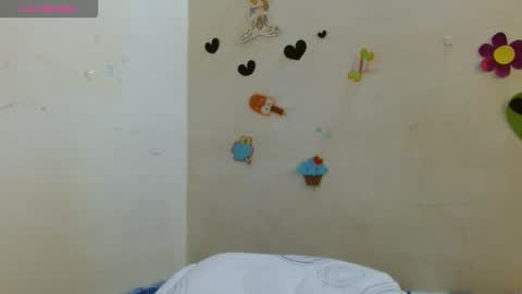 Snapshot of akasha011 chatting on 5, 12, 2025 akasha online show from 5, 12, 2025