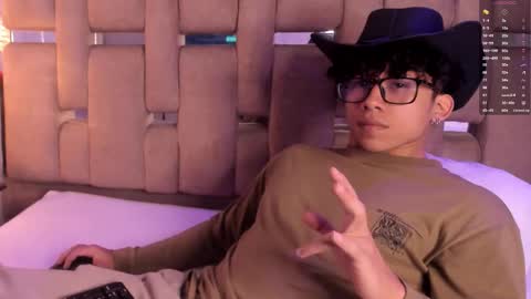 akazaboy online show from 18, 11, 2025