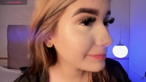 akira_sweet_ online show from 17, 9, 2025