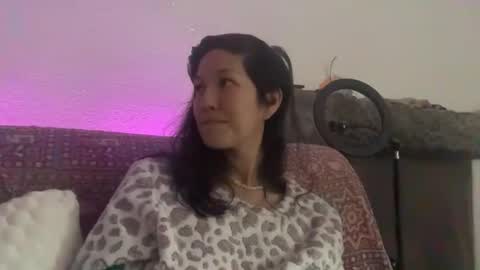 Akira Skye online show from 24, 11, 2025