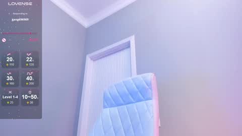 Snapshot of akura_01 chatting on 30, 10, 2025 Akura is here 3 online show from 30, 10, 2025