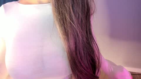 Snapshot of akura_01 chatting on 29, 11, 2025 Akura is here 3 online show from 29, 11, 2025