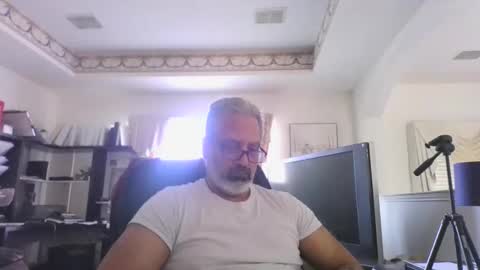 aladdin31673 online show from 1, 3, 2026