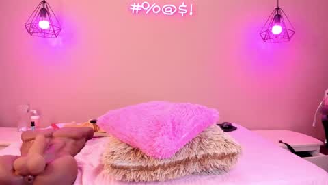 Alahia  online show from 15, 1, 2025