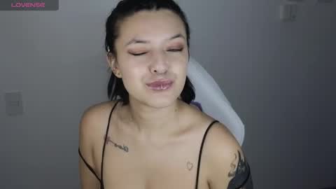 Snapshot of alahia_demon chatting on 17, 12, 2024 alahia online show from 17, 12, 2024