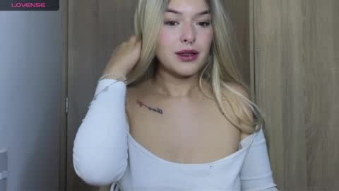 Snapshot of alahia_demon chatting on 6, 2, 2025 alahia online show from 6, 2, 2025