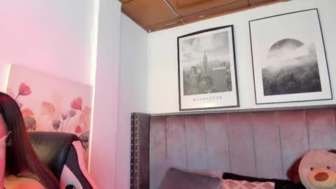 Alaia Carter online show from 5, 10, 2025